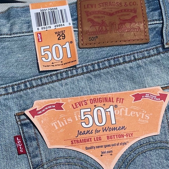 NWT Levi’s Straight Leg Button Fly Shorts 29 - Picture 6 of 6